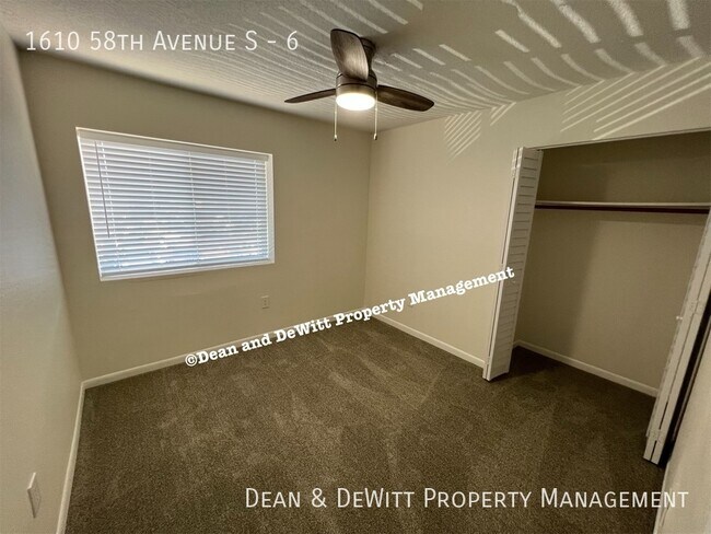 Building Photo - 1610 58th Ave S