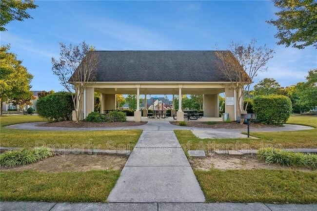 Building Photo - 887 Society Cir