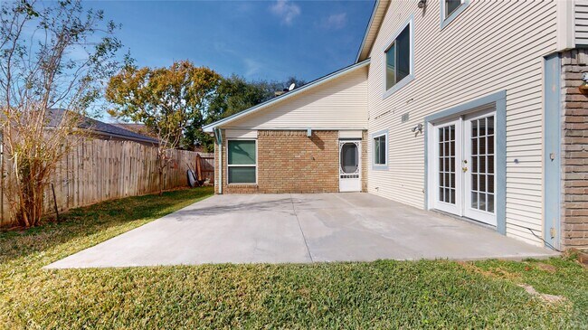 Building Photo - 14715 Woodward Gardens Dr