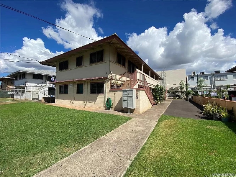 Building Photo - 94-965-965 Awanei St