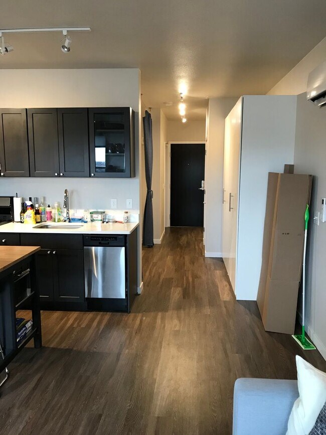 Interior Photo - Motiv Apartments