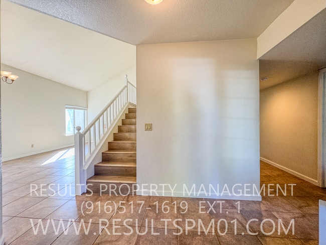 Building Photo - 4 Bedroom Rocklin Beauty. Pet Friendly