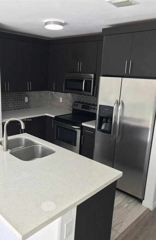 Primary Photo - 8043 W 36th Ave