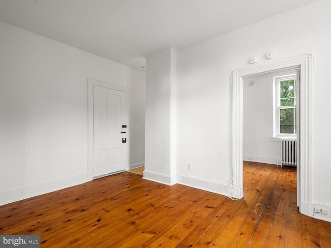 Building Photo - 318 N Matlack St