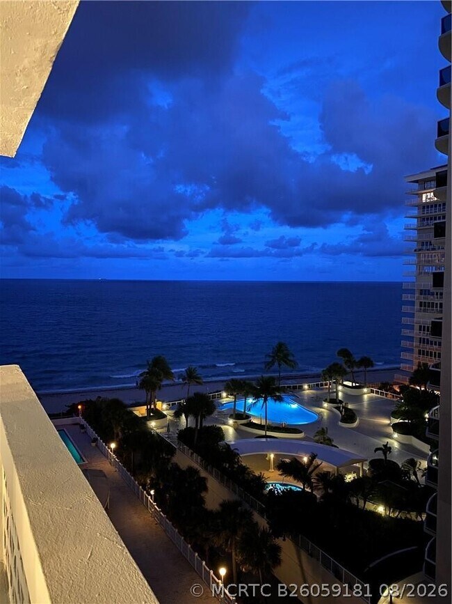 Building Photo - 4250 Galt Ocean Dr