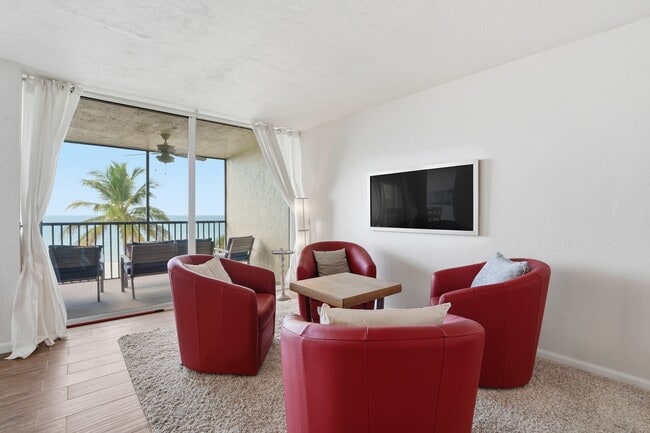 Building Photo - 10475 Gulf Shore Dr