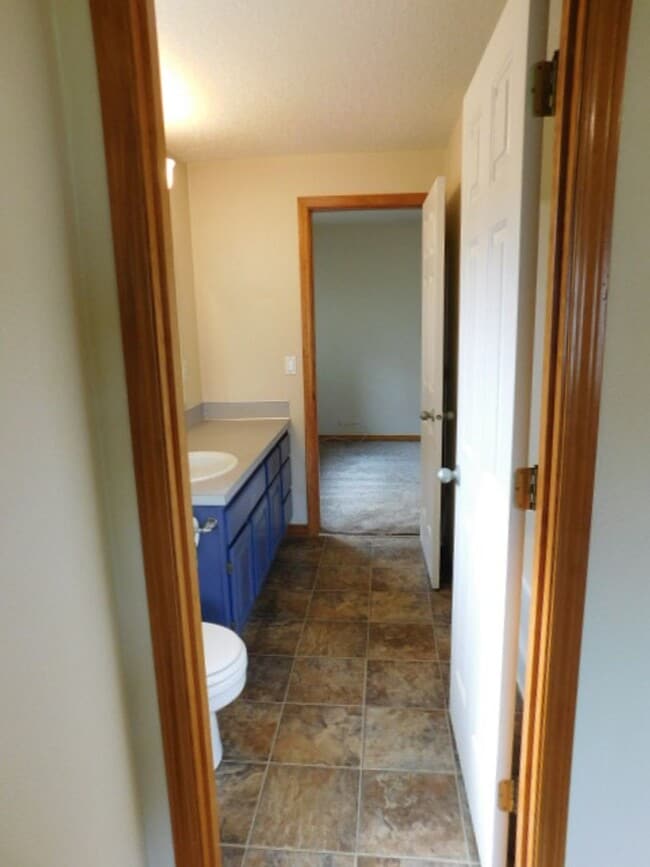 Building Photo - 2Bd/1.5Ba Single Story House - Available t...