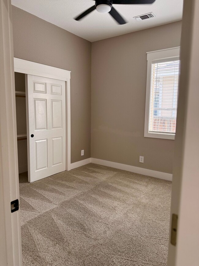 Building Photo - 7467 Earlsmoore Dr