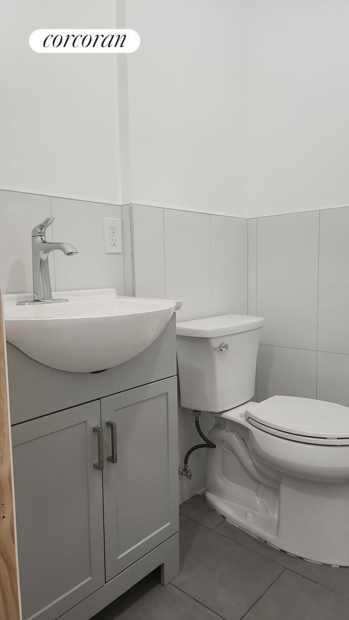 Building Photo - 338 A Clermont Ave