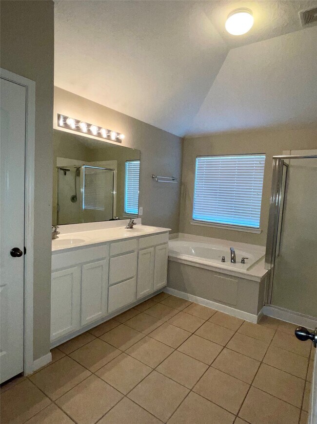 Building Photo - 21719 Orange Maple Ct