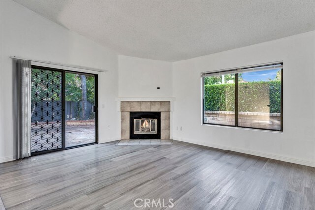 Building Photo - 9764 Huntington Dr