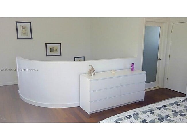 Building Photo - 929 Meridian Ave