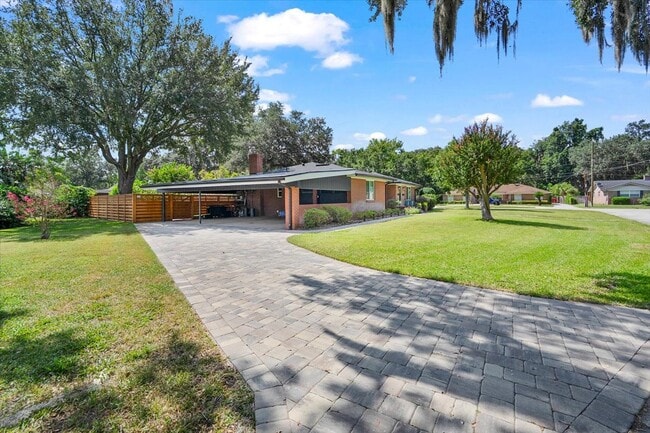 Building Photo - 4804 River Basin Dr S