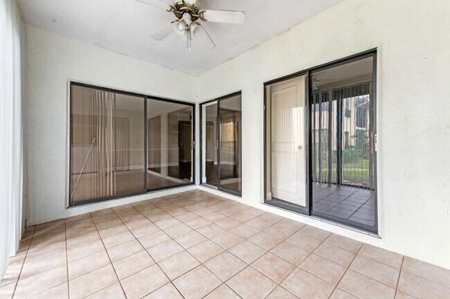 Building Photo - 3757 Cocoplum Cir