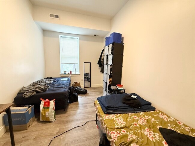 Building Photo - 301-305-305 Dudley St