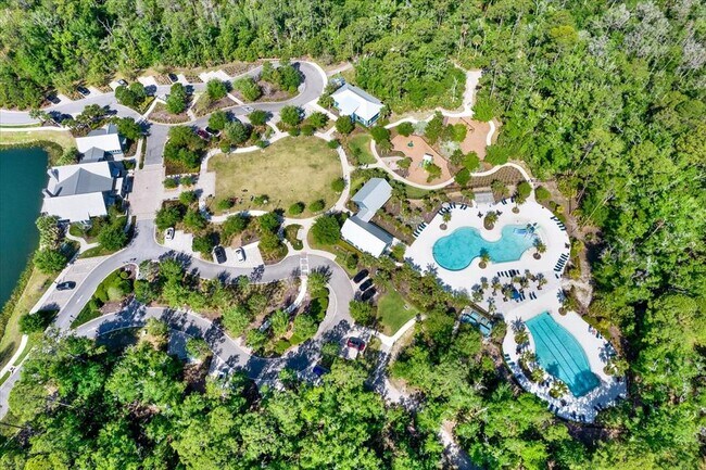 Building Photo - 16930 Storyline Dr