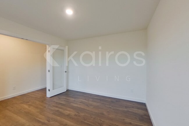 Building Photo - 3912 NE Billie Ln