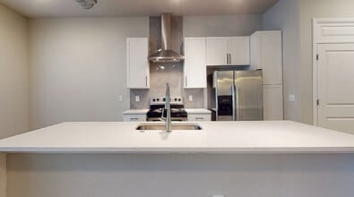 Building Photo - 1 Bedroom Beauty – Get Up to $750 Off Move...