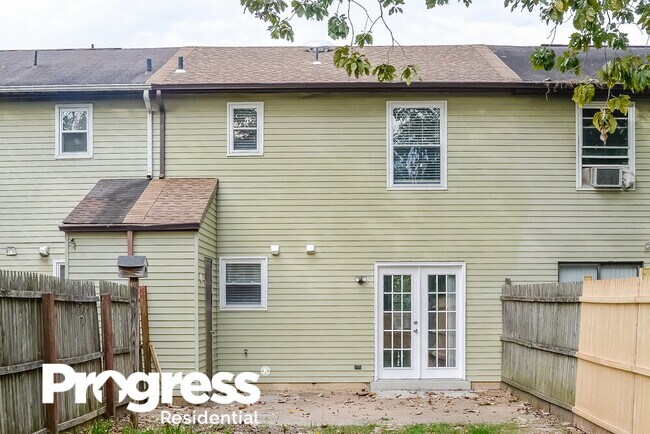 Building Photo - 508 Loch Lomond Dr