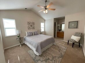 Building Photo - Pet-Friendly 3 Bedroom Home with Garage & Washer/Dryer - $2,095
