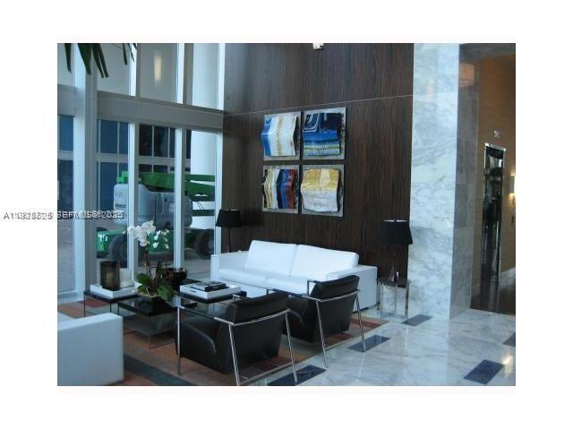 Building Photo - 185 SW 7th St