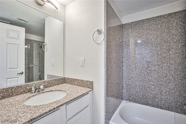 Building Photo - 5493 Indian River Dr