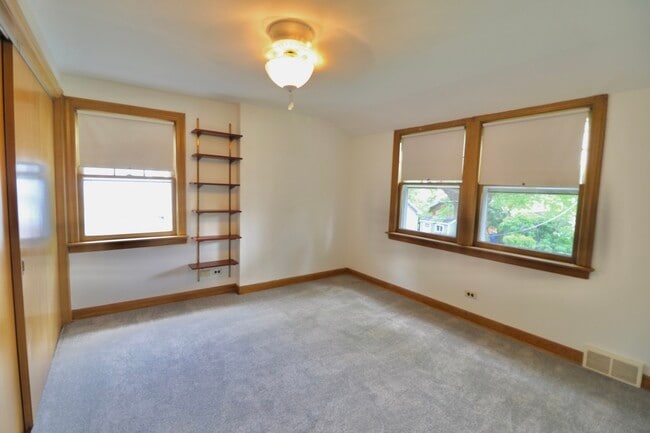 Building Photo - 1111 S Washington Ave