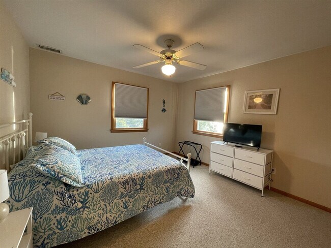 Building Photo - 50085 Timber Trail