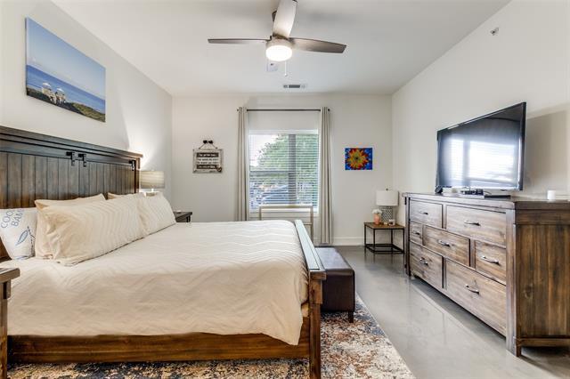 Building Photo - 5710 McCommas Blvd