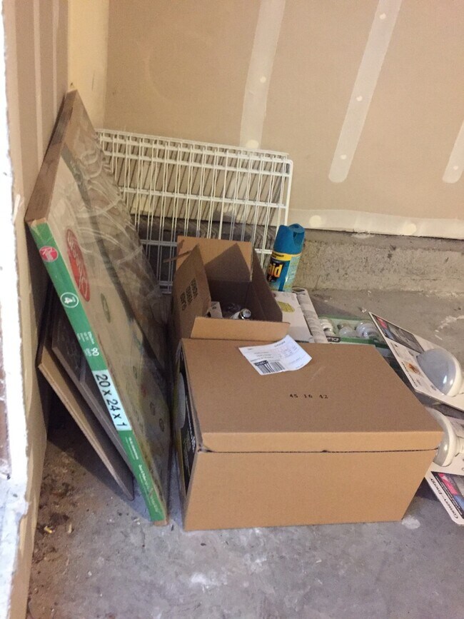 Building Photo - 4057 Crandall Cir