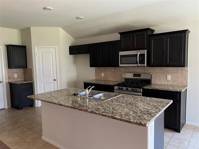 Building Photo - 6928 Cruiser Ln