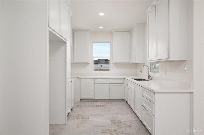 Building Photo - 11 11th St