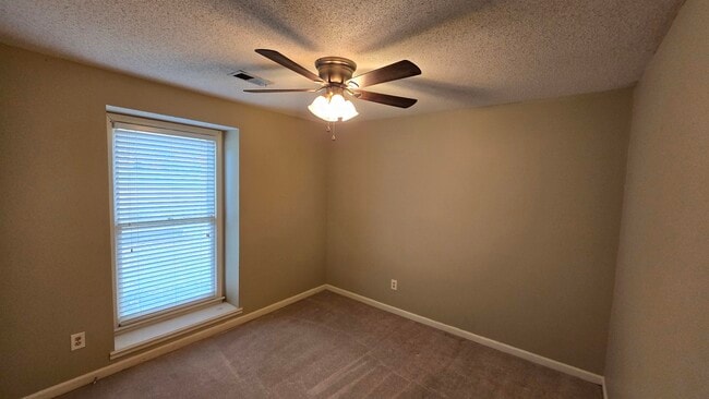 Building Photo - 1388 Hardwood Trail