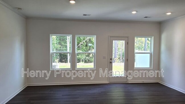 Building Photo - 3103 Vitner Dr