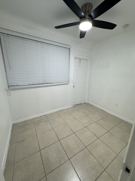 Building Photo - 1120 S D St