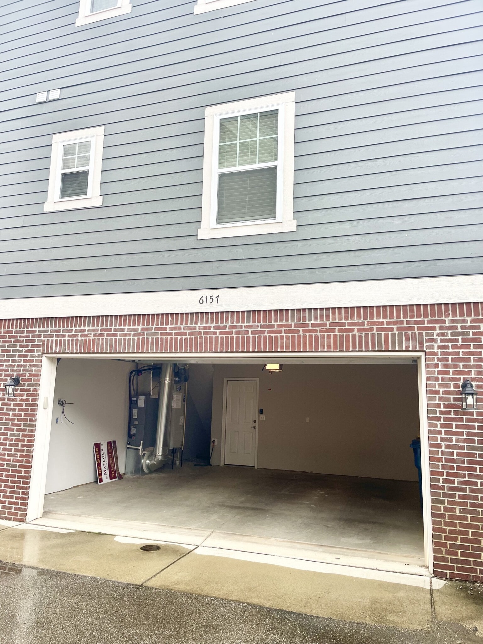 Building Photo - 6157 Winthrop Ave