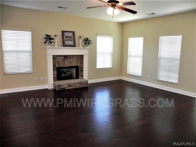 Building Photo - 87 Freedom Heights