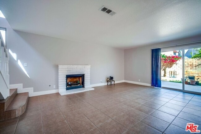 Building Photo - 13088 Tonikan Dr