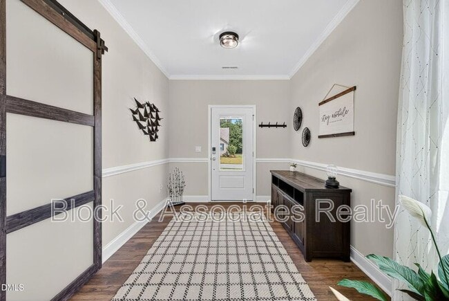 Building Photo - 236 Lily Oak Dr