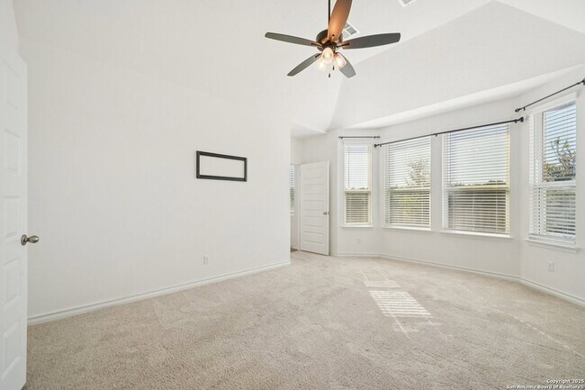 Building Photo - 10833 Coppola