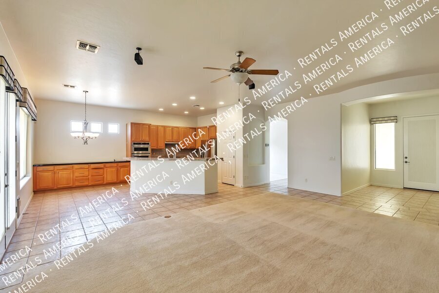 Building Photo - 13135 N Kenosha Bluff Dr