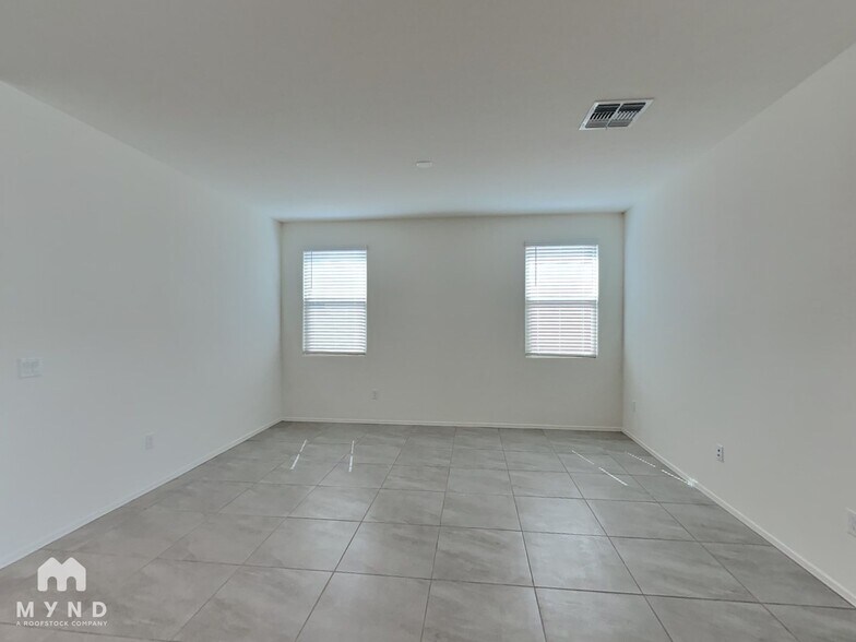 Building Photo - 7966 S Golden Bell Dr