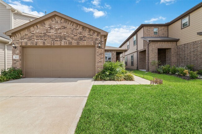 Building Photo - 16615 Chill Brook Dr