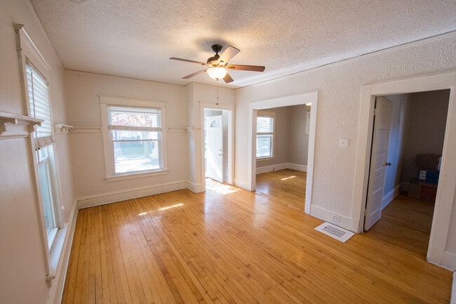 Primary Photo - 3410 N Booth St