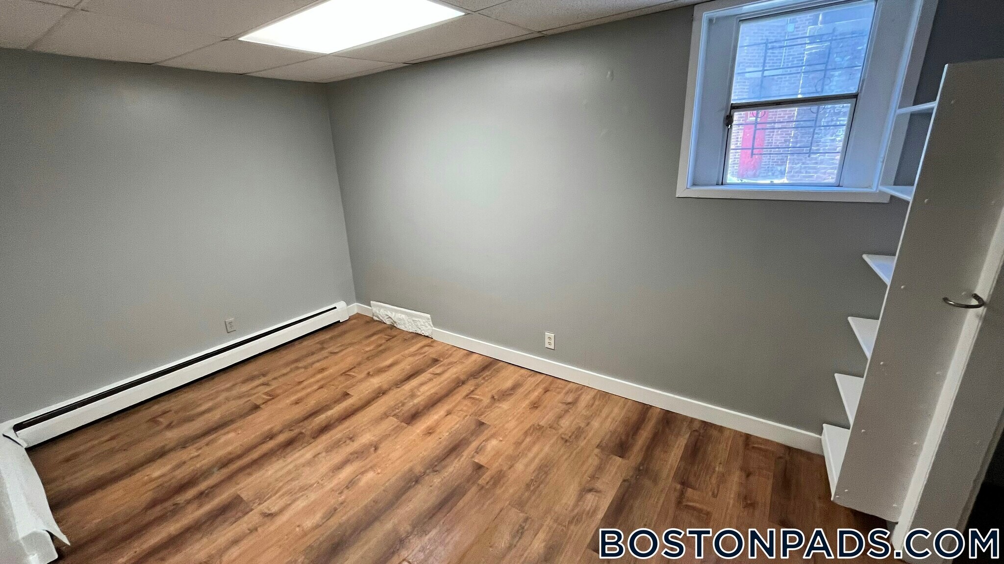 Building Photo - 11 Aberdeen St