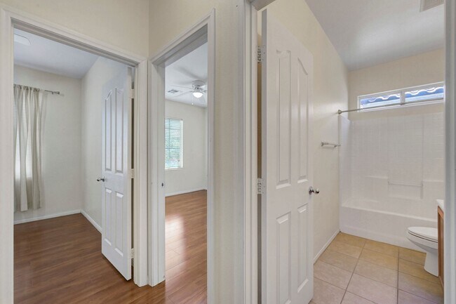 Building Photo - 8904 Nautilus Vista Ct