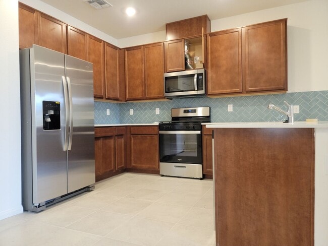 Building Photo - WOW Affordable Townhome in Inspirada
