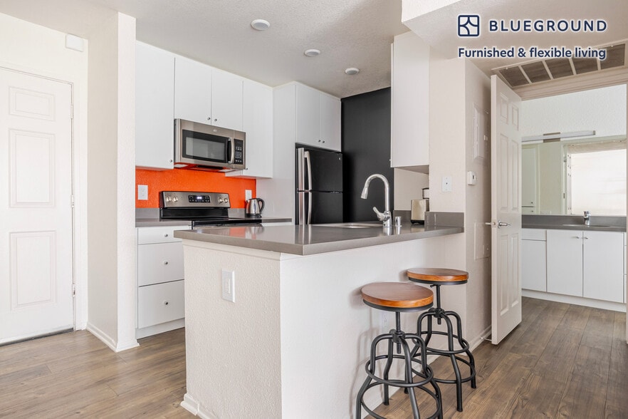 Building Photo - 3600 Barham Blvd