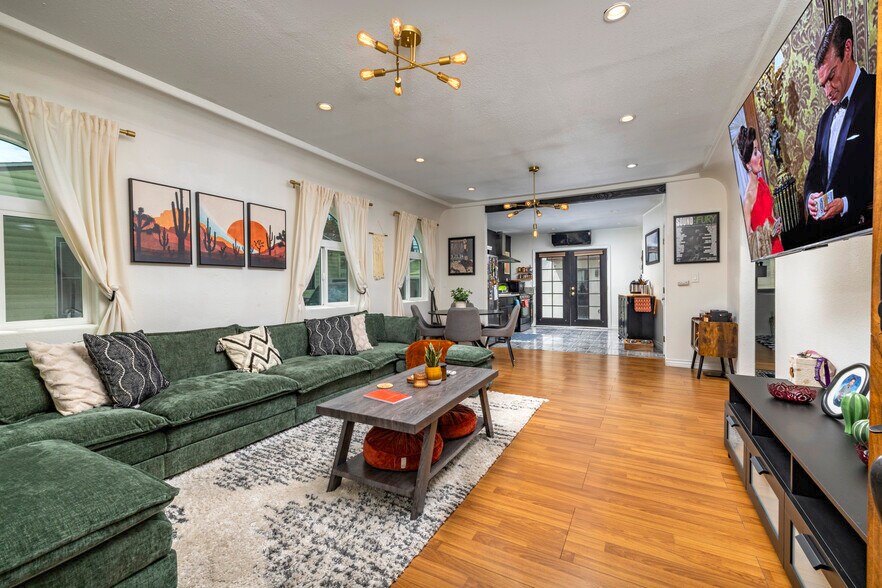 Building Photo - 5447 Lime Ave