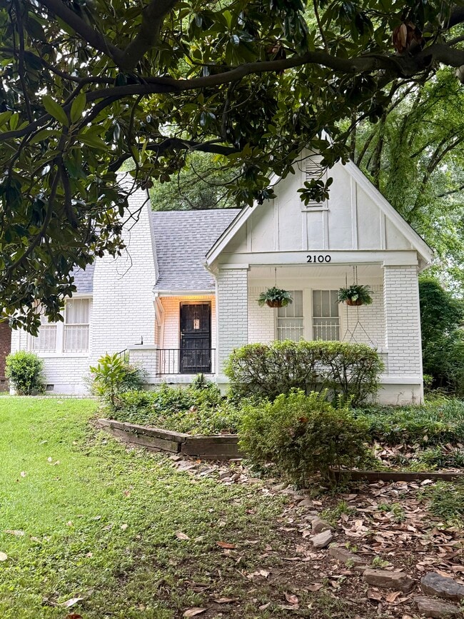 Building Photo - 2100 University Cir